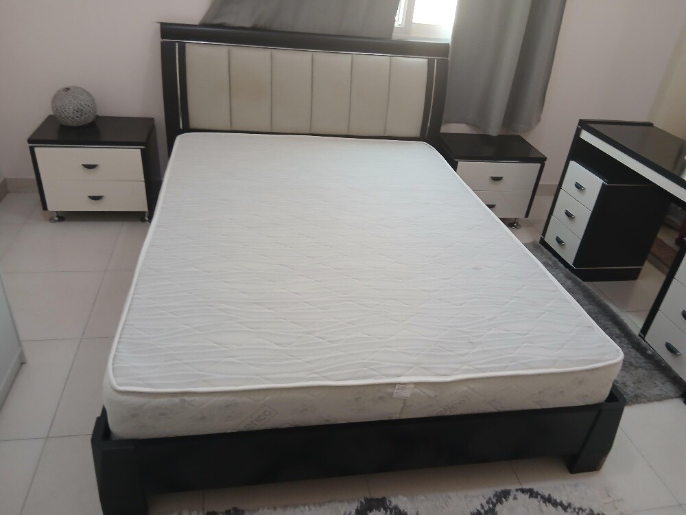 For sale bed set - 1