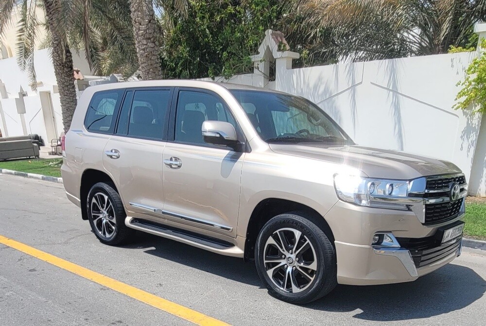 Toyota Cruiser G limited 2011 - 2