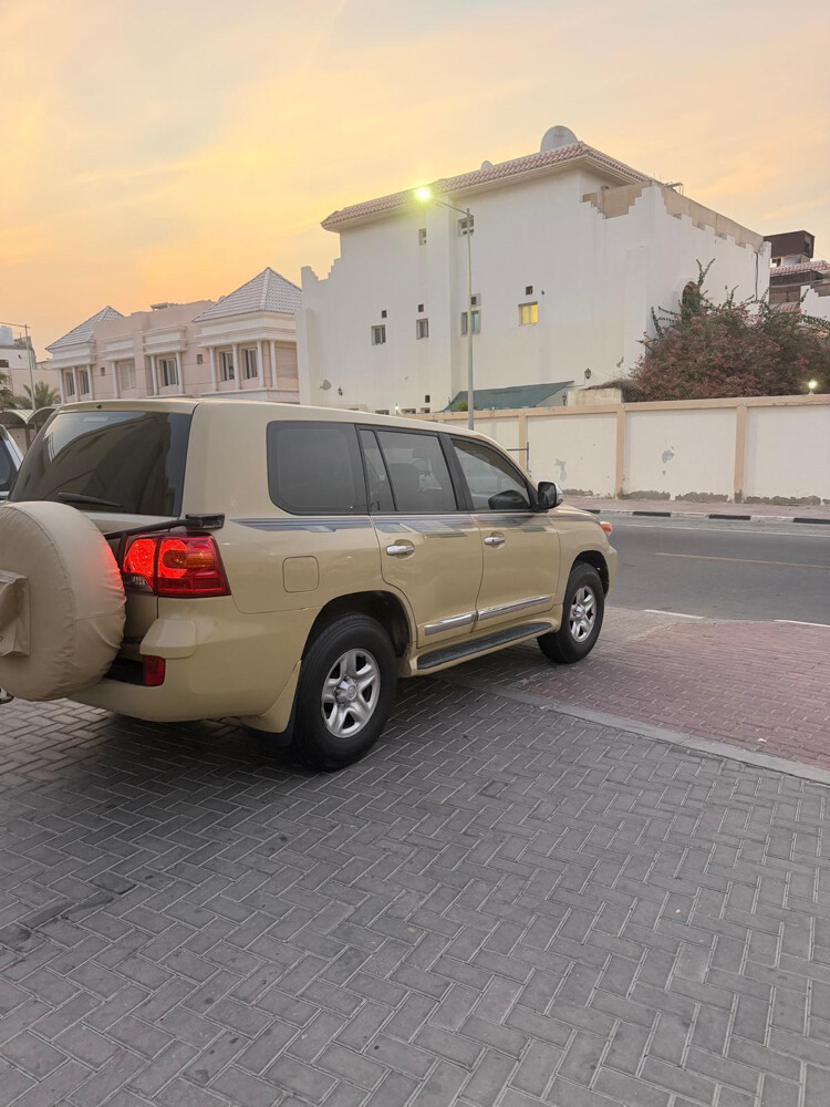 Land Cruiser GXR for sale. - 2
