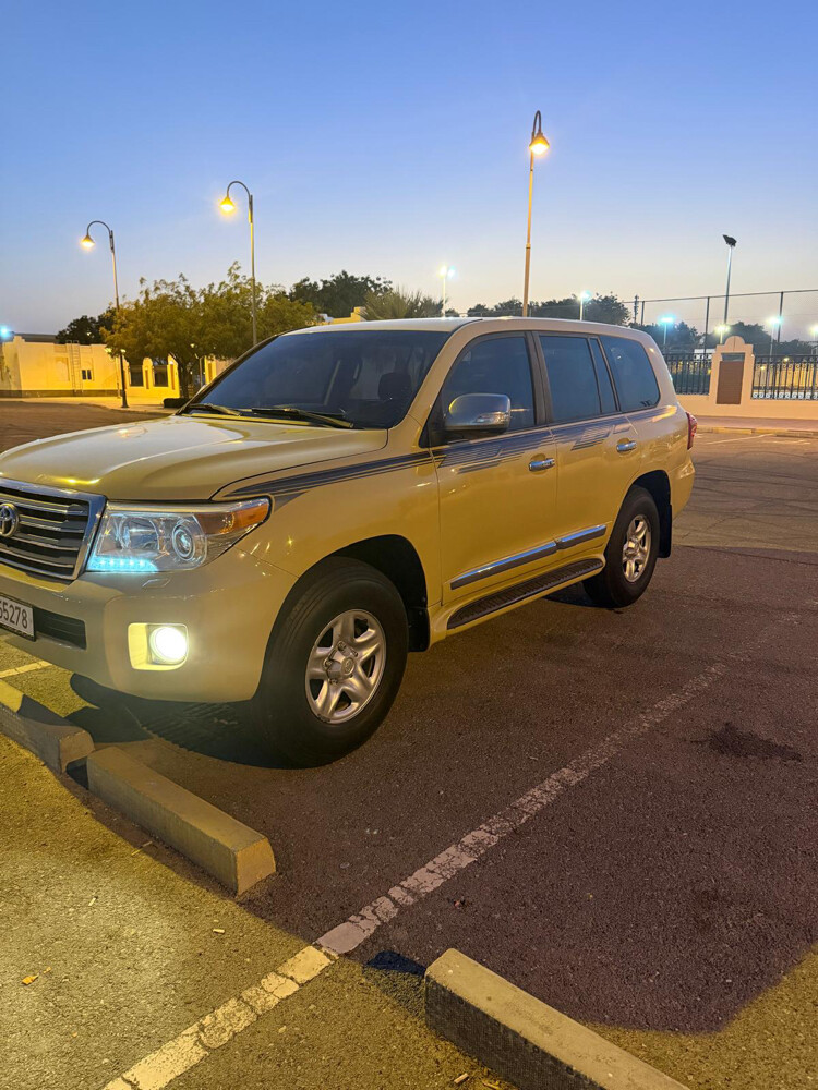 Land Cruiser GXR for sale. - 3