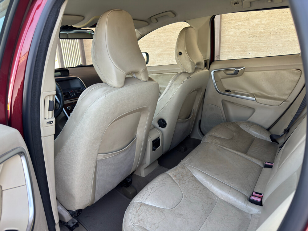 Volvo xc60 2009 All parts available - 5
