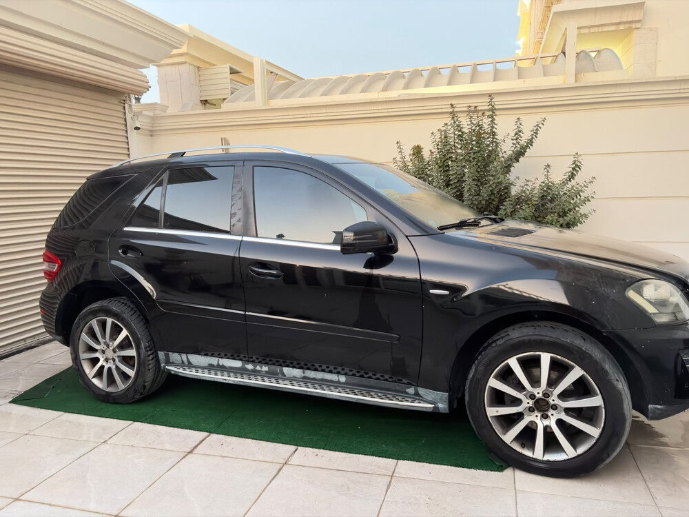 Mercedes ML350 - 4
