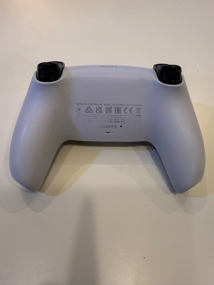 ps5 controller - 2