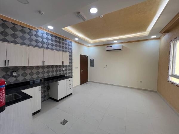 Apartments for rent Madinat Khalifa - 2