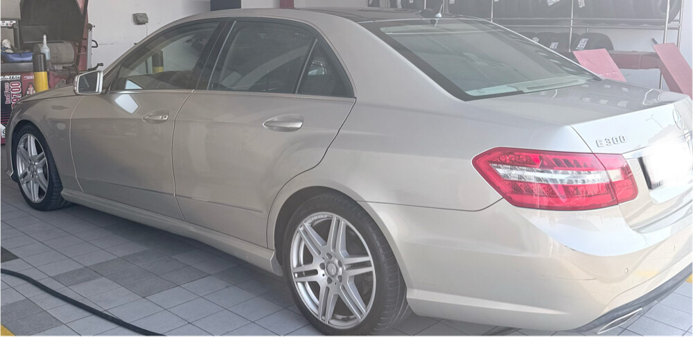 2013 MERCEDES - BENZ, E300 ELEGANCE - 3