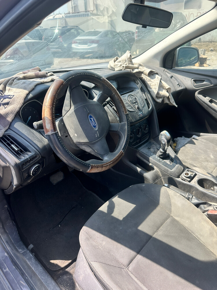 ford Fucas all parts available - 3