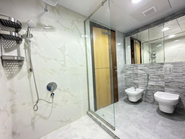 PRIME 1 BHK W/ BALCONY | FOX HILLS - 12