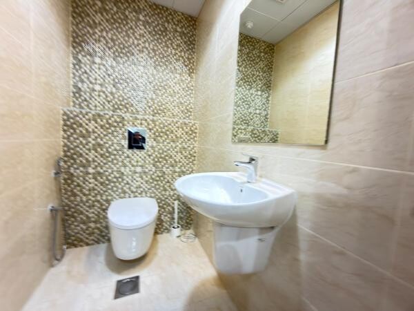 PRIME 1 BHK W/ BALCONY | FOX HILLS - 13