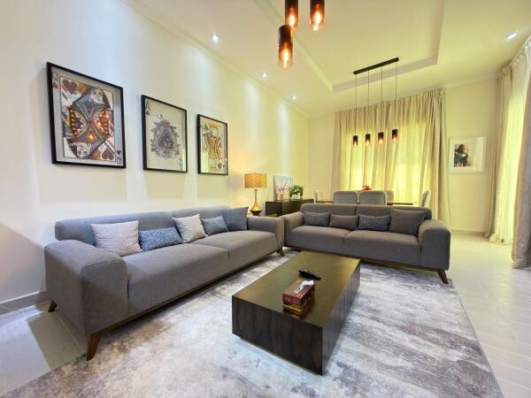 PRIME 1 BHK W/ BALCONY | FOX HILLS - 2