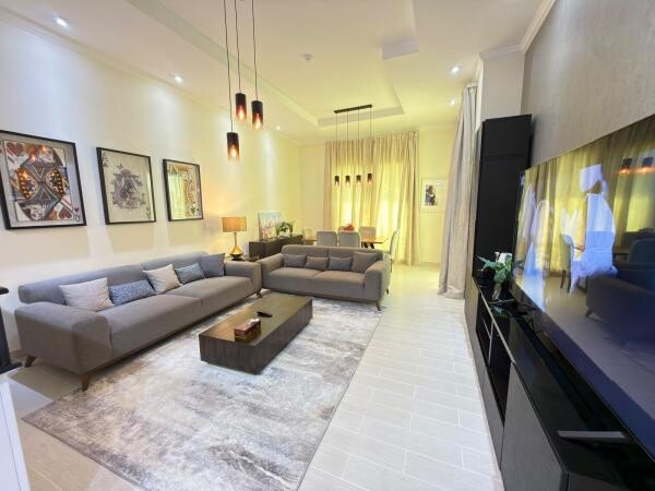 PRIME 1 BHK W/ BALCONY | FOX HILLS - 3