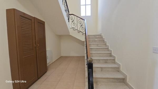 Semi-new villas for rent in Umm Al- - 13