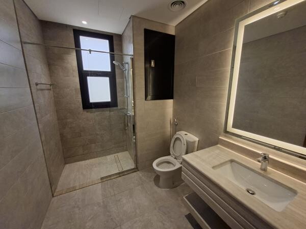BRAND NEW 2BR-W/ PARKING & SECURITY - 13