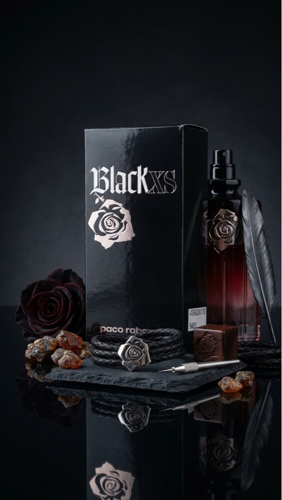 Black XS new sealed - 2