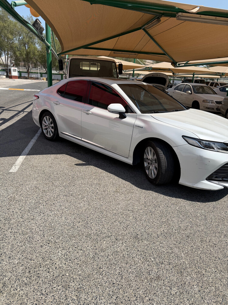 Toyota Camry 2019 Hybrid - 5