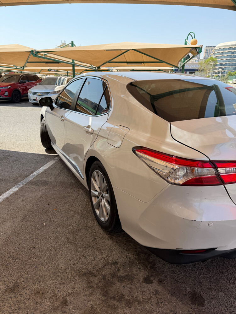 Toyota Camry 2019 Hybrid - 6