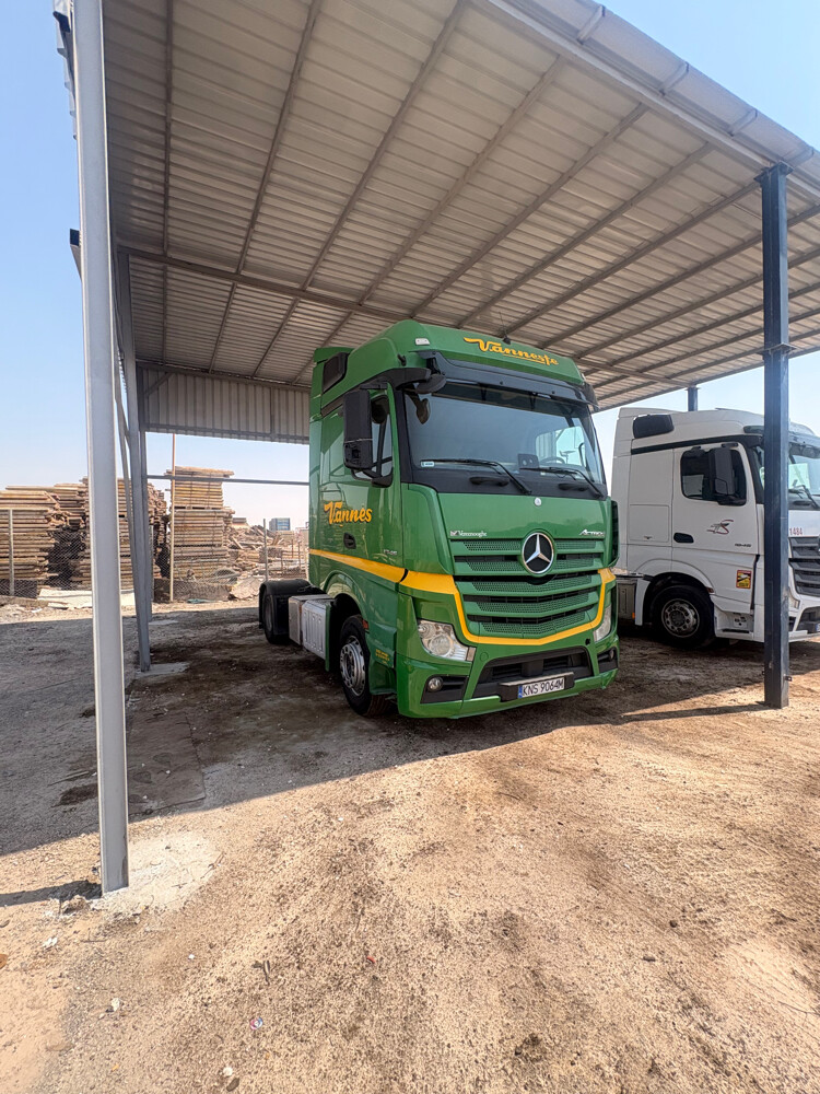 MERCEDES HEAD ACTROS 2015 - 1