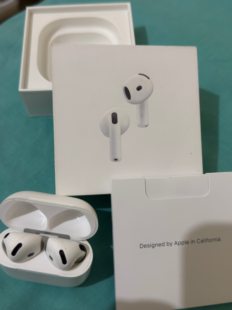 Apple AirPod 4 ANC MODEL - 3