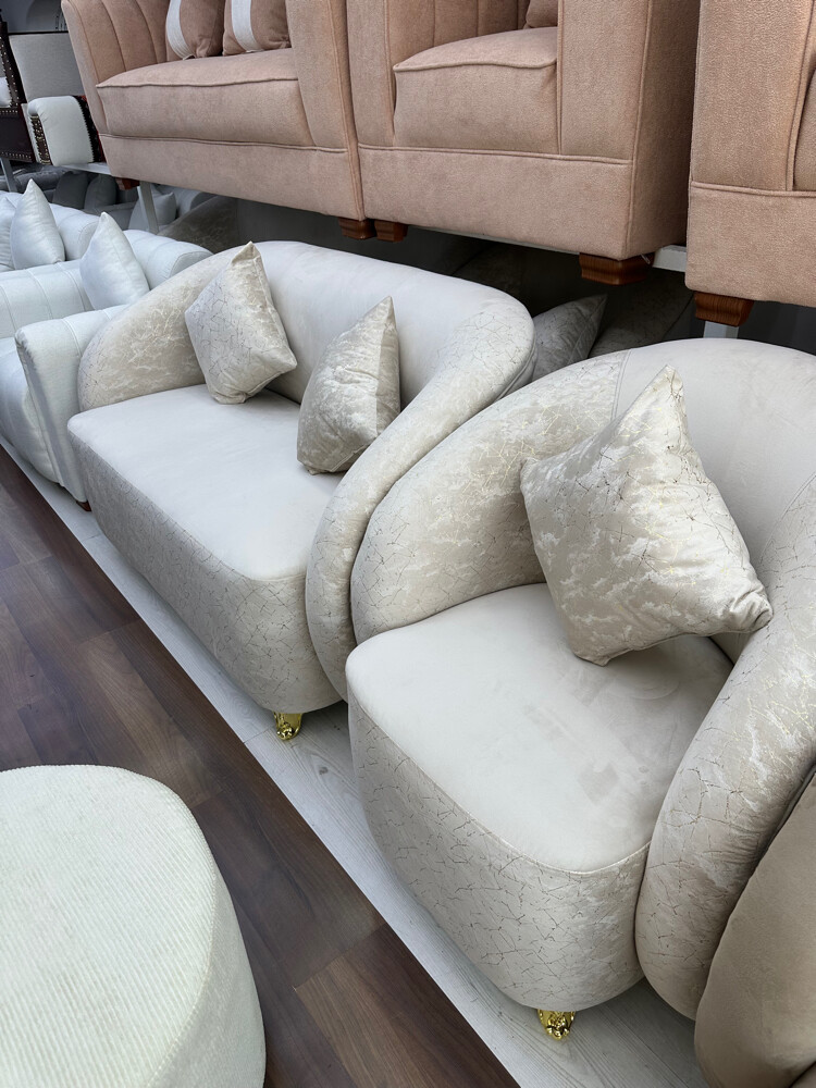 FOR SALE READYMADE SOFA - 4