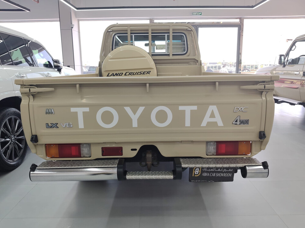 Toyota pickup - 7