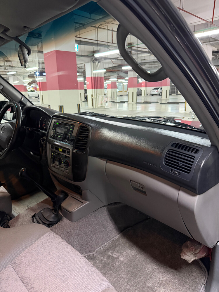 Land Cruiser G - 12