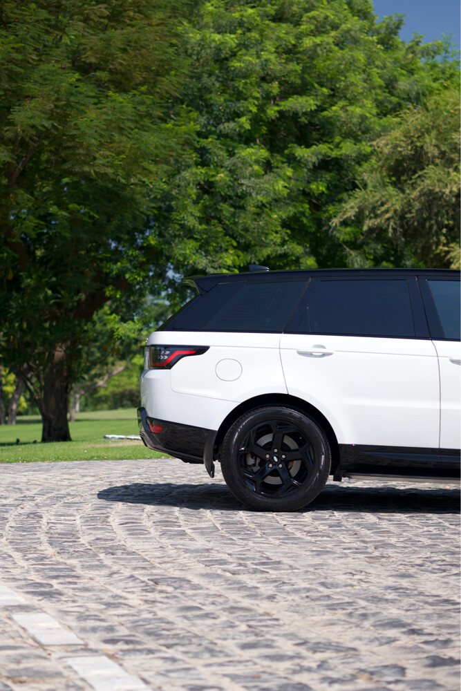 Land Rover Range Rover Sport HSE - 18