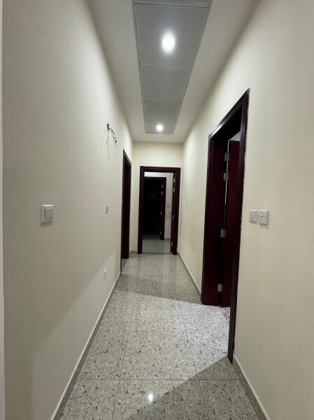 Al Najma Apartment 2 Bedrooms + LR - 7