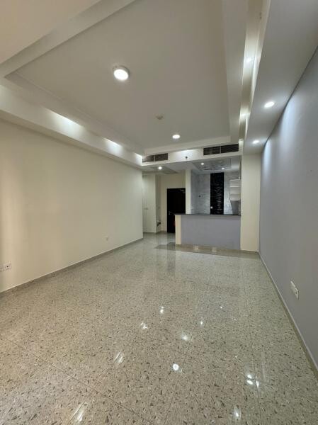 Al Najma Apartment 2 Bedrooms + LR - 2