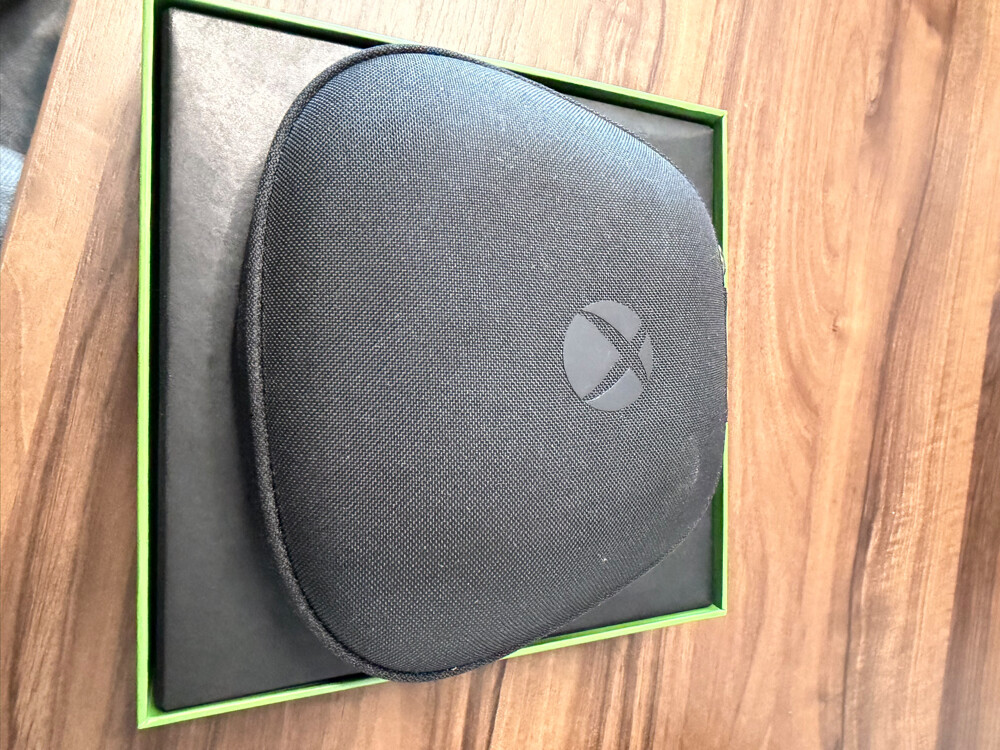 Xbox elite controller brand new - 3