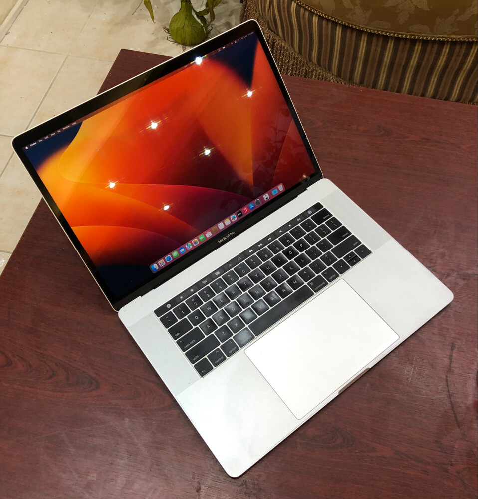 MacBook Pro 2017 Model - 2
