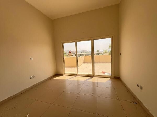 SPACIOUS 2BHK + LARGE TERRACE - 14