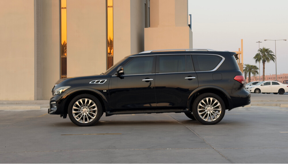 INFINITE QX80 like new - 8