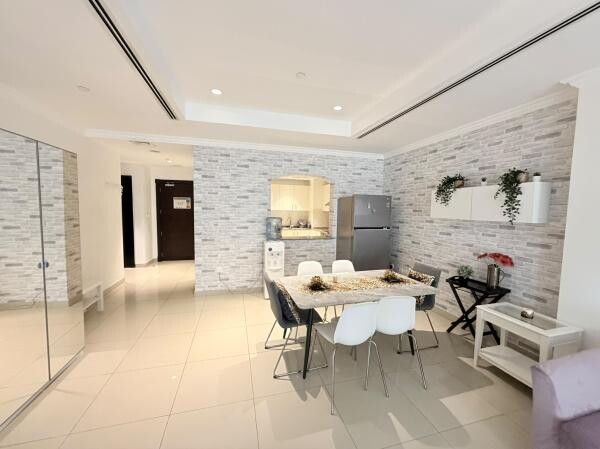 PRIME 1 BHK | BALCONY | GYM & POOL - 4