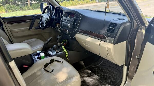Mitsubishi Pajero-Mint Condition - 7