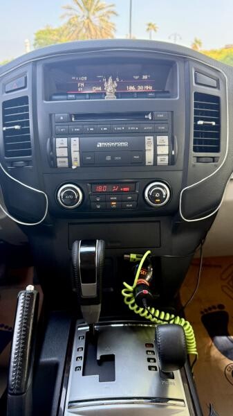 Mitsubishi Pajero-Mint Condition - 12