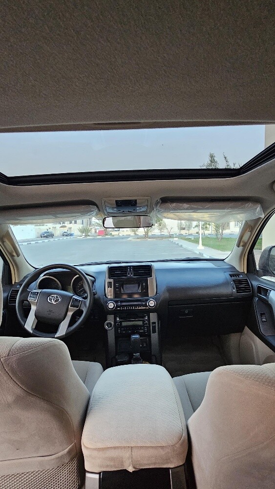 Prado with sunroof - 9