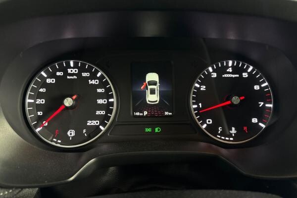 MG ZS 1.5L 2026 560 KM - 15