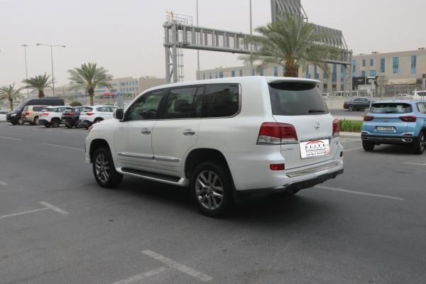 LEXUS LX570 - S -  2013 - 6