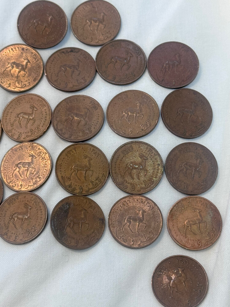 عمله قطر ودبي قديمه  لاعلى  سعر  - 1