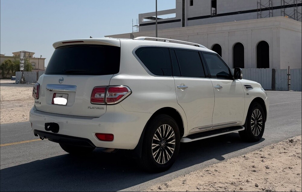 Nissan patrol platinum 2014 255000k - 3