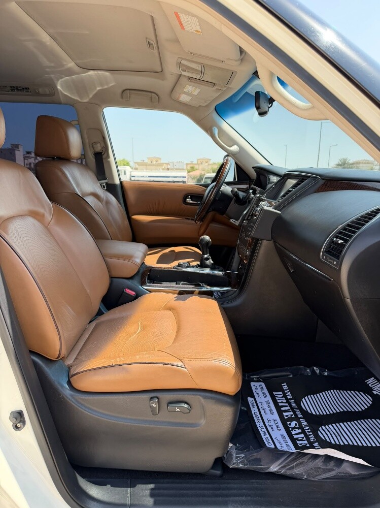 Nissan patrol platinum 2014 255000k - 7