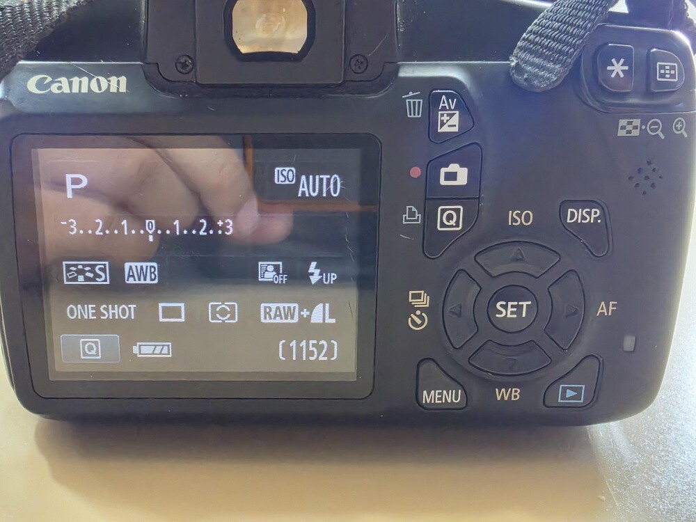 canon eos 1100d - 3