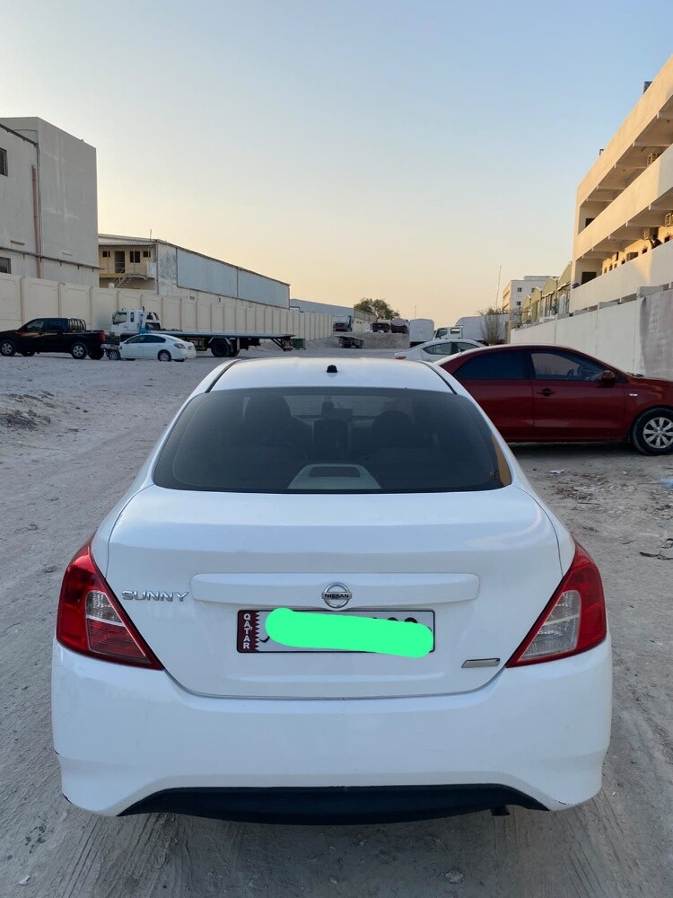 Nissan sunny - 6