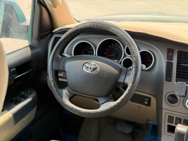 Toyota Sequoia SR5 2012 - 10