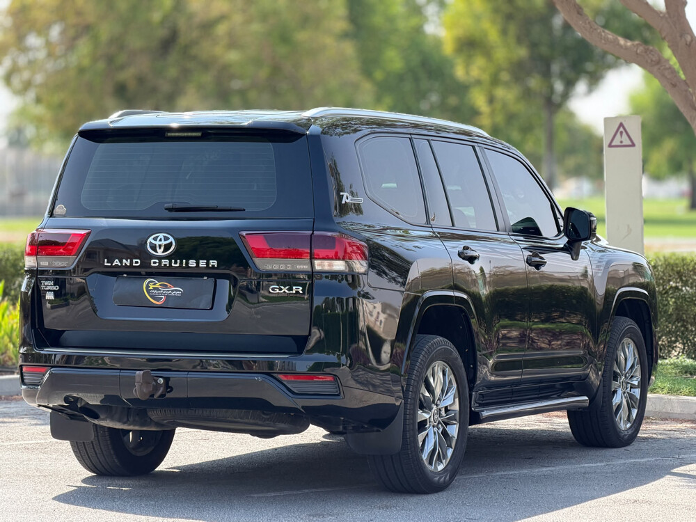 Toyota Land Cruiser GXR Twin Turbo  - 4