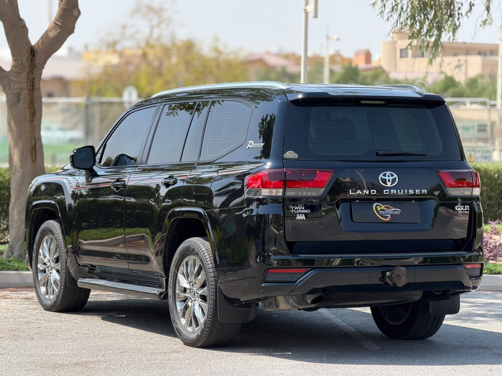 Toyota Land Cruiser GXR Twin Turbo  - 6