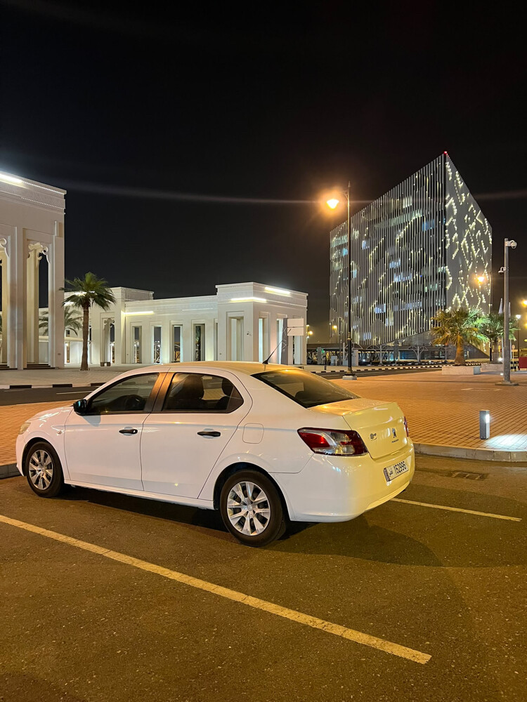 white peugeot sedan good condition  - 1