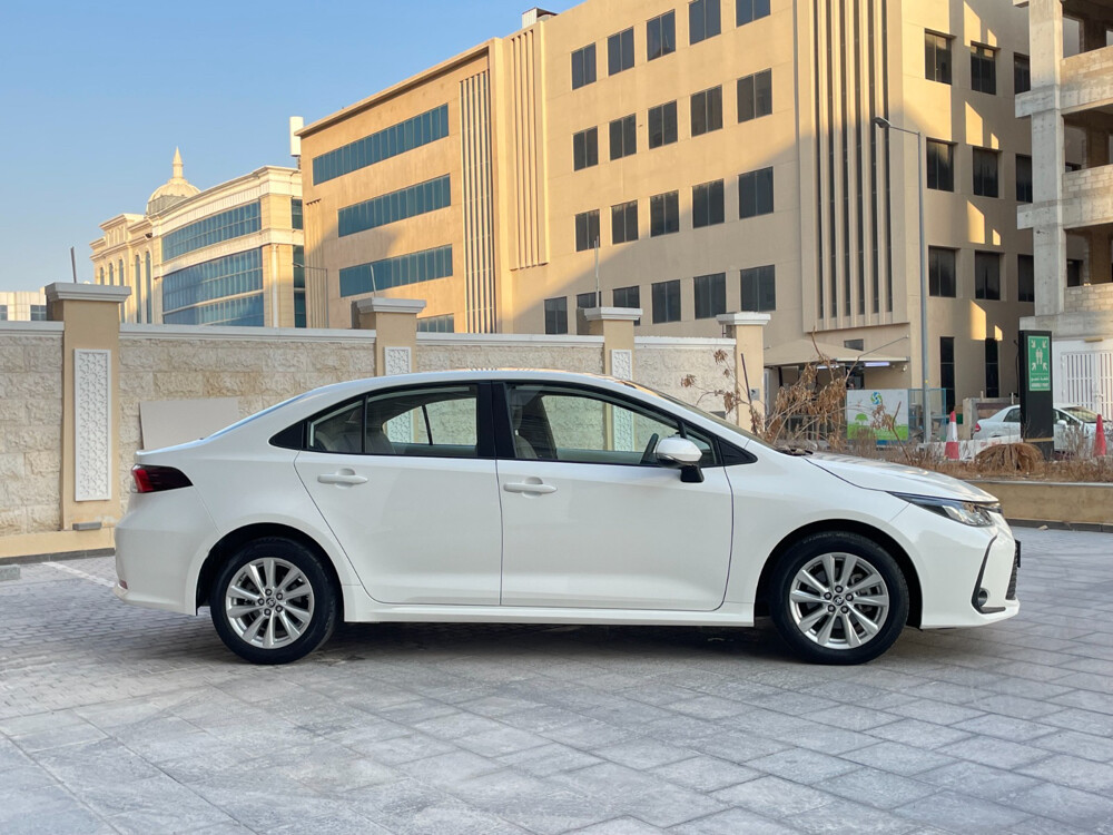 Toyota Corolla 2024 XLI 2.0 - 5