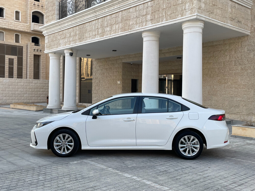 Toyota Corolla 2024 XLI 2.0 - 6