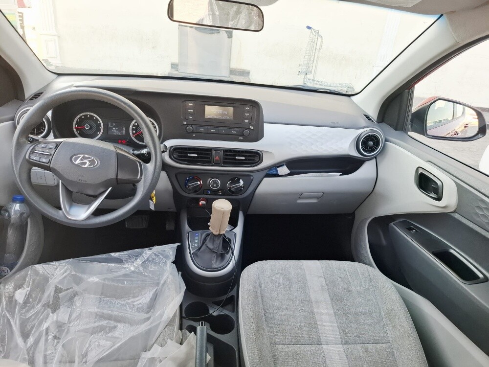 grand i10 - 4