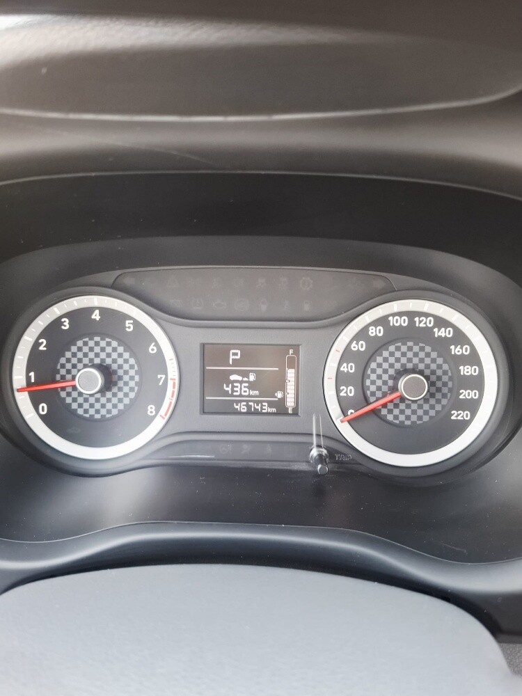 grand i10 - 2